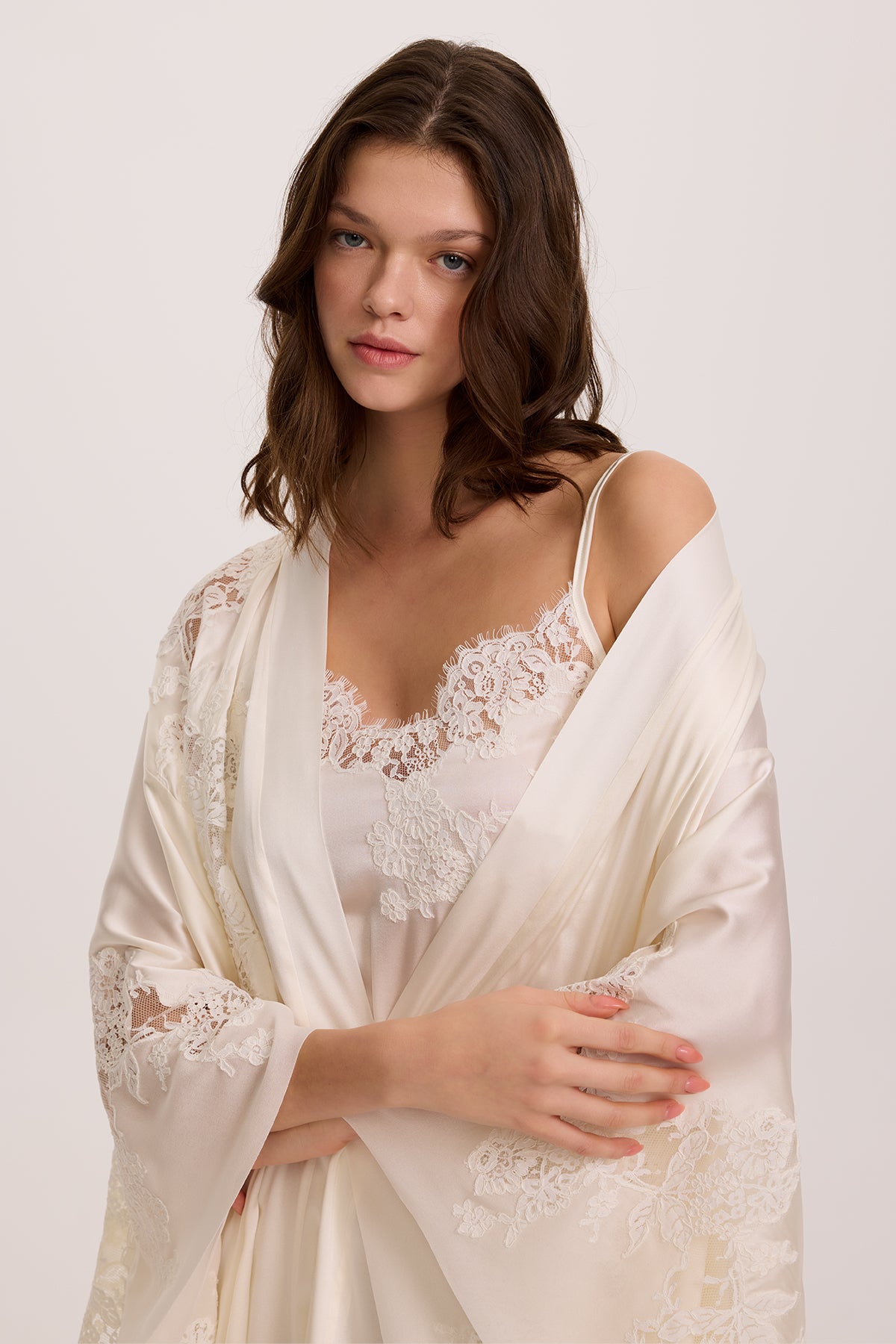 Kimono Roblu Bianco İpek Gecelik