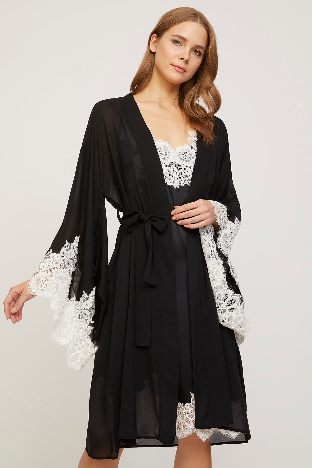 Amore Pure Silk Nightgown with Silk Georgette Robe