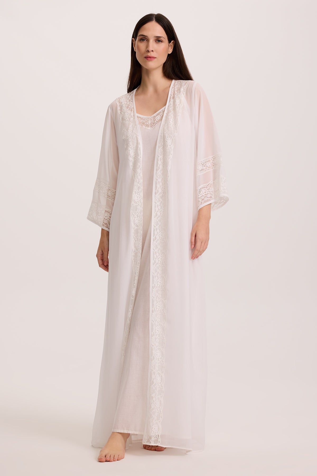 CLOUD OFF WHITE COTTON NIGHTGOWN WITH CHIFFON ROBE