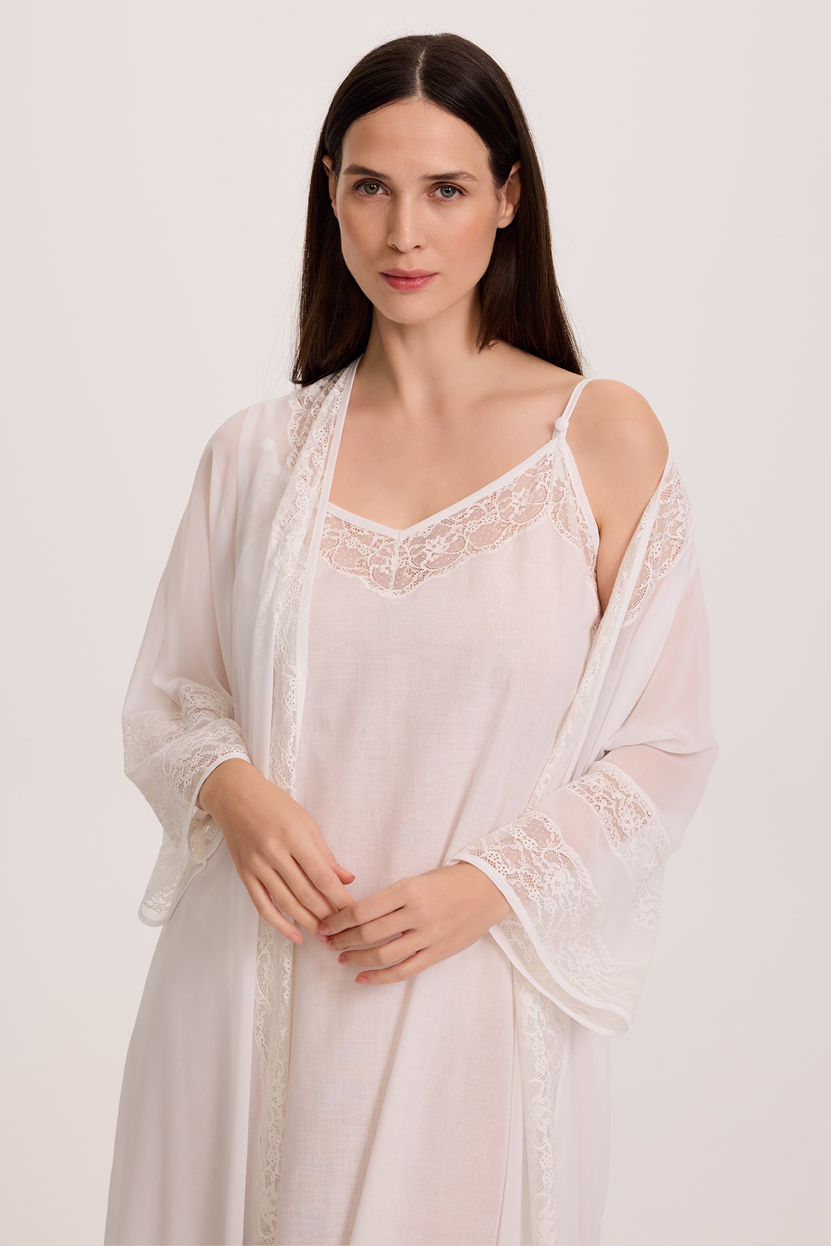 CLOUD OFF WHITE COTTON NIGHTGOWN WITH CHIFFON ROBE
