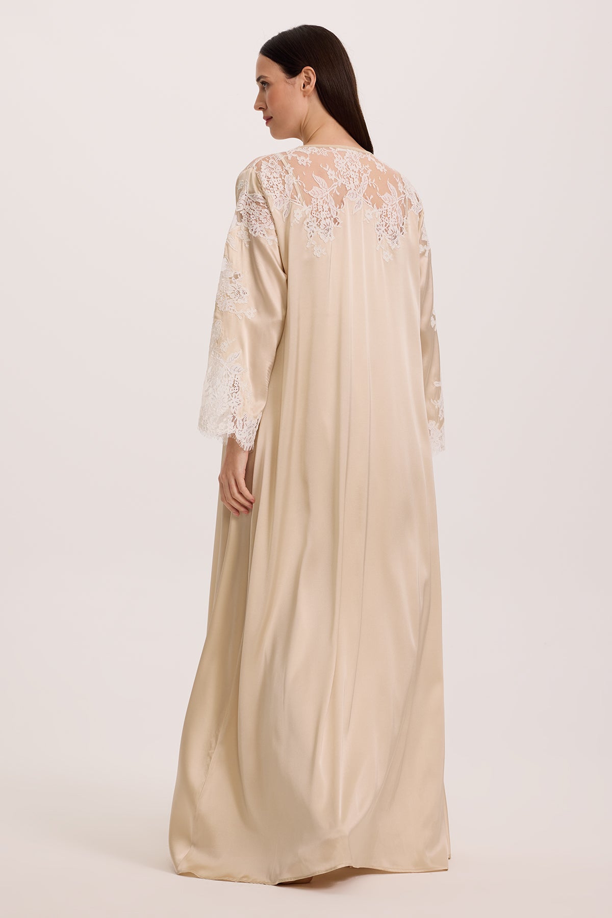 Bianco Beige Silk Nightgown with Robe