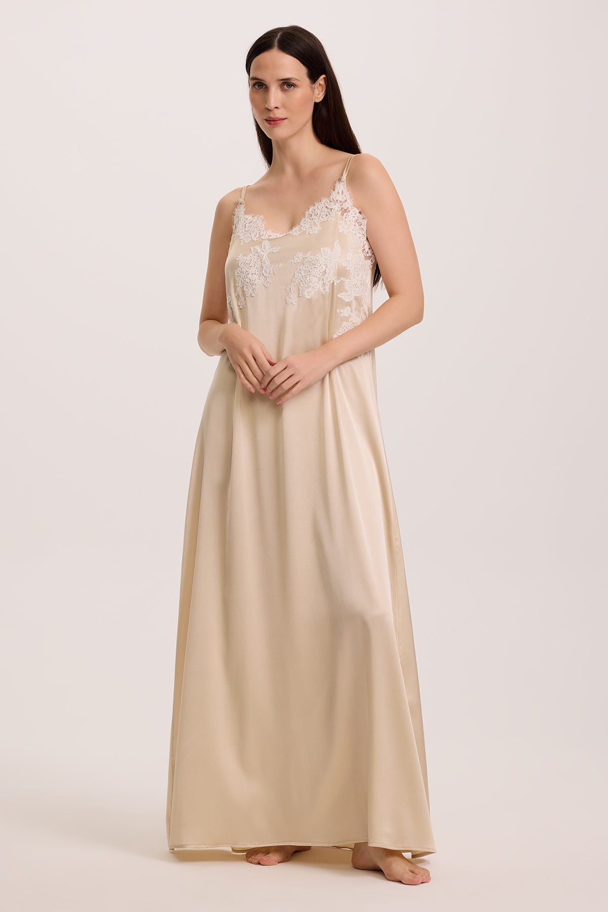Bianco Beige Silk Nightgown with Kimono Robe