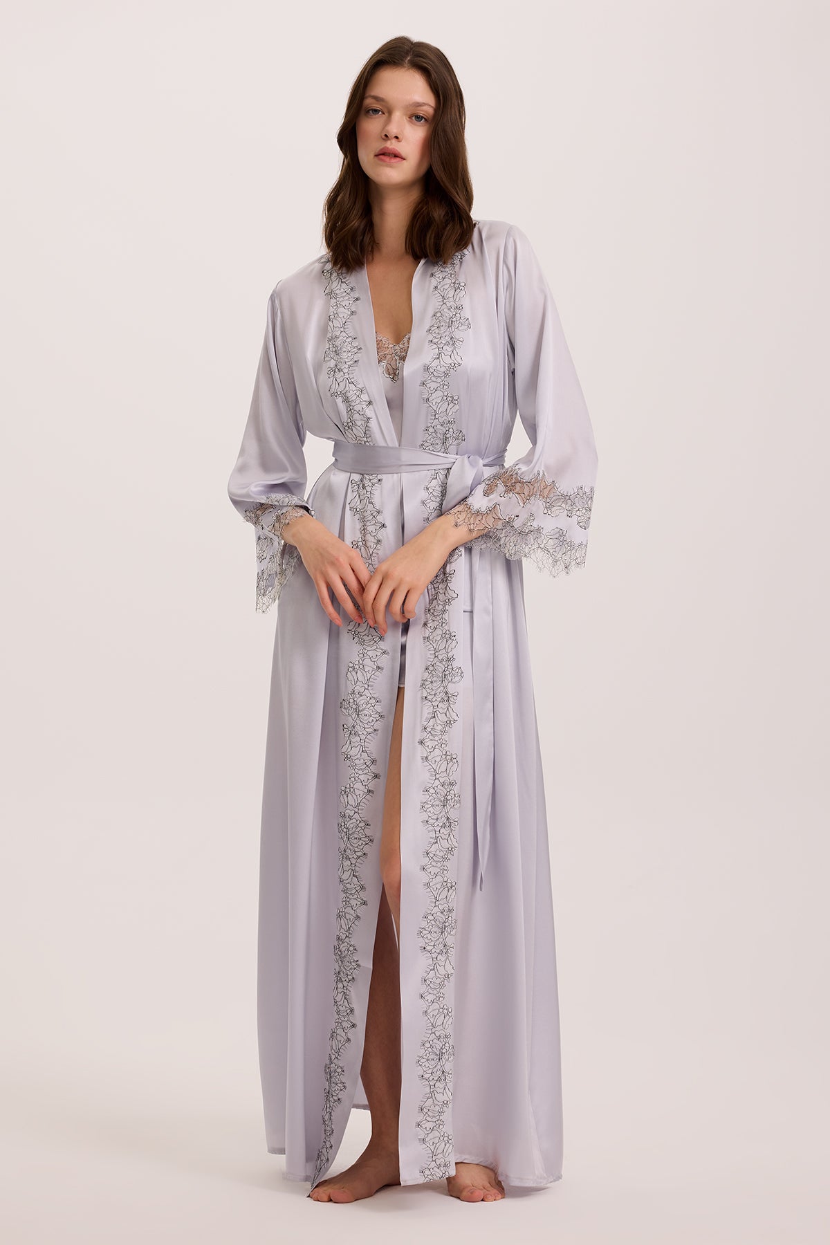 Bloom Mıst Sılk Shorts & Camısol wıth Long Robe