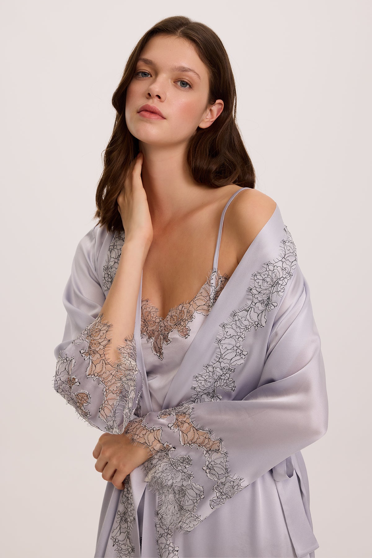 Bloom Mıst Sılk Shorts & Camısol wıth Long Robe