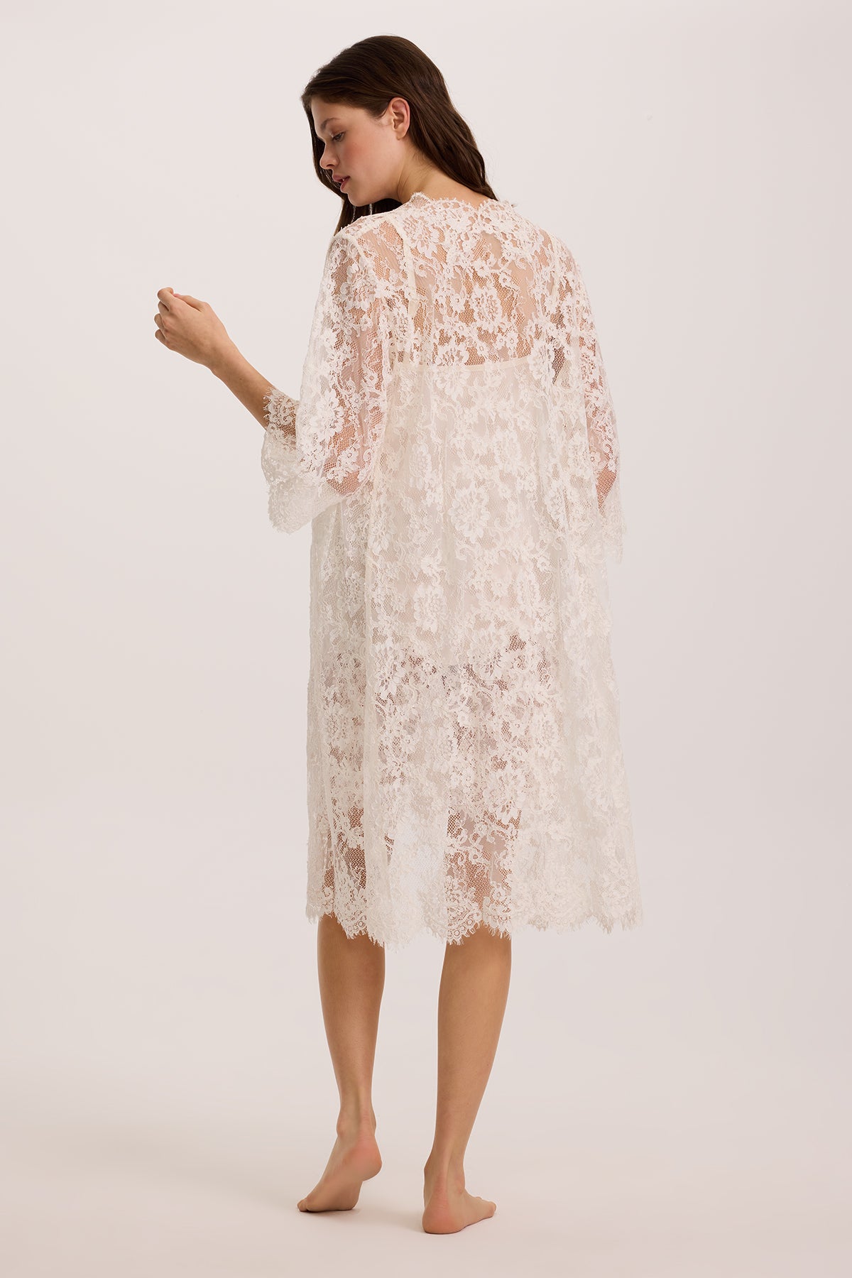 Bianco Silk Nightgown with Lace Robe