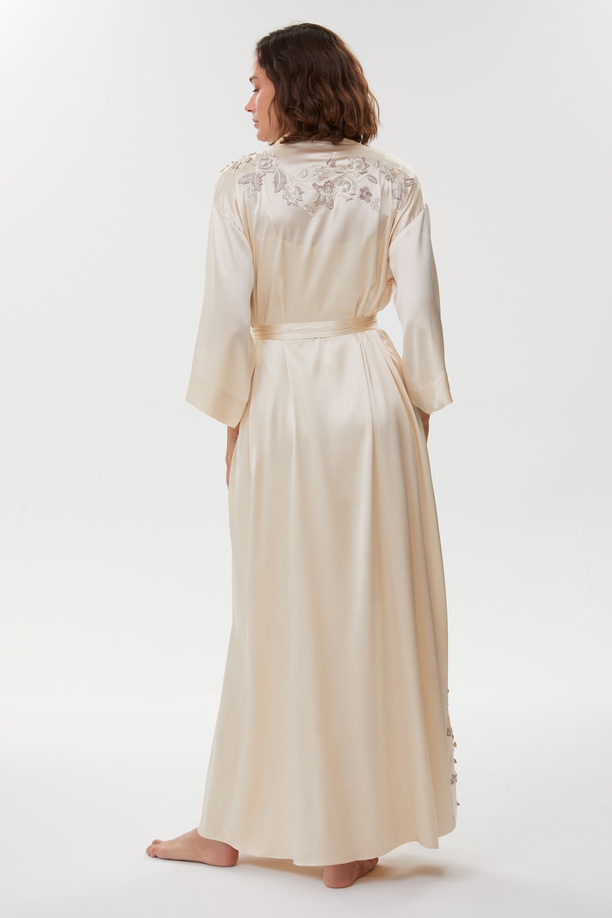 Stephane 3D Floral Lace Silk Nightgown & Robe