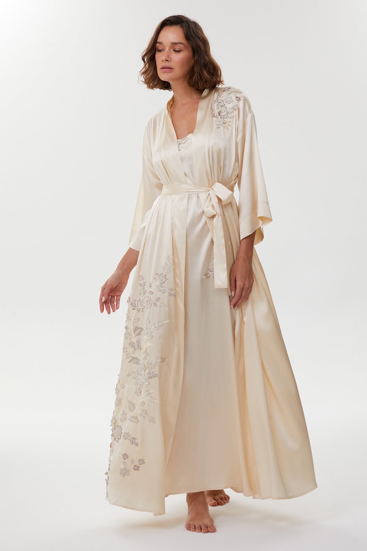 Stephane 3D Floral Lace Silk Nightgown & Robe
