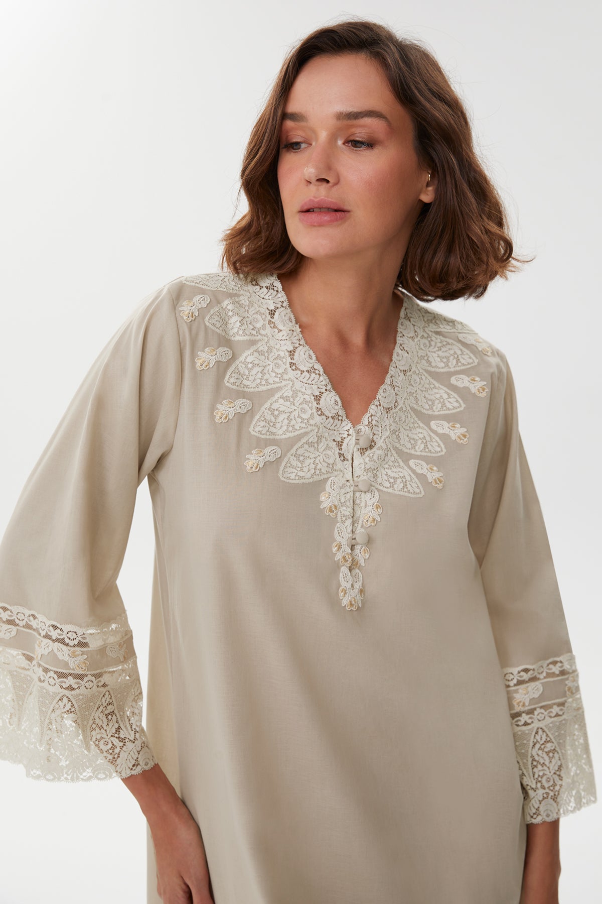 Berthe Stone Beige Nightgown